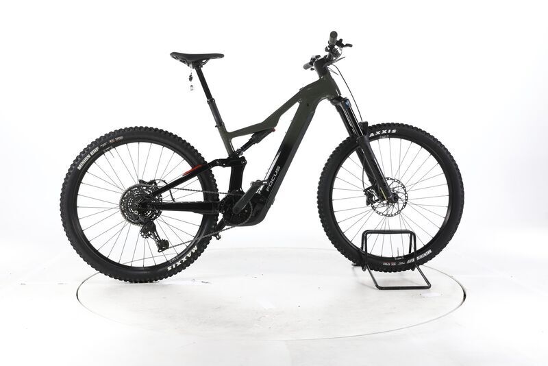 Focus THRON² 6.7 2025 | black | 29" | 42 cm | < 500 km, image 1 of 5