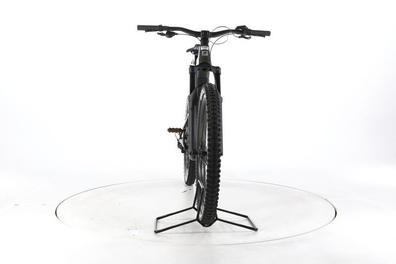Focus THRON² 6.7 2025 | black | 29" | 42 cm | < 500 km, image 4 of 5