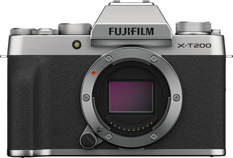 Fujifilm X-T200 | Musta/Hopea, image 1 of 3