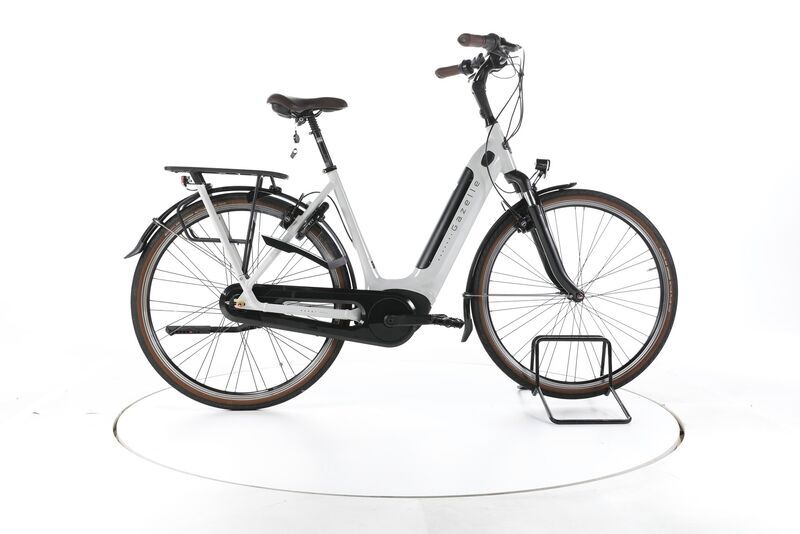 Gazelle Arroyo C7 2022 | bílá | 28" | 53 cm | 500 - 3000 km, image 1 of 5