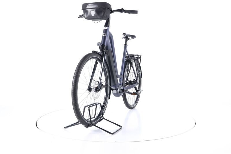 Gazelle Chamonix C5 HMS (2023) | Tiefeinsteiger | mitternachtsblau matt | 28" | 57 cm | 100 - 500 km | 504 Wh 4