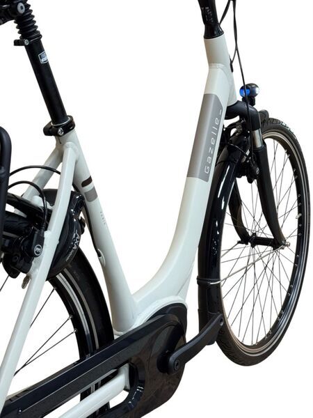 Gazelle Paris C7+ HMB (2023) | Tiefeinsteiger | weiß | 28" | 53 cm | < 500 km | 500 Wh 4
