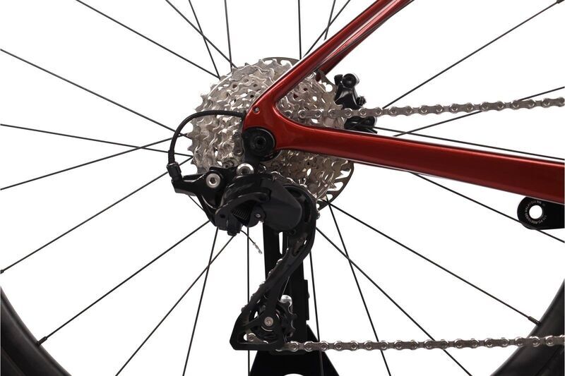 Giant Defy Advanced 2 (2025) | Diamant | rot | 28" | 44 cm | S 5