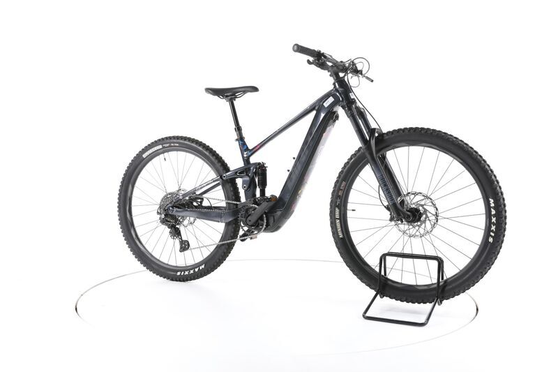 Giant Stance E+ 1 (2023) | Diamant | schwarz/blau/rosa | 29" | 40 cm | S | < 500 km 2