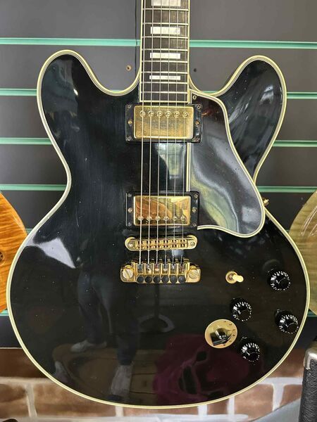 Gibson BB King "Lucille" Ebony 1991 Semi-Hollow Electric Guitar | ebony, image 4 of 5