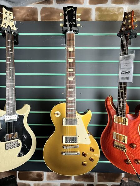 Gibson Custom Shop 1957 Les Paul Standard Reissue Goldtop 2003 Electric Guitar | goldtop, image 2 of 5
