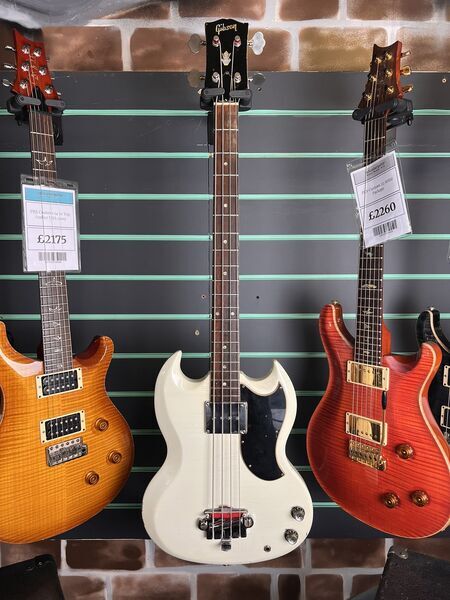 Gibson EB-0 Refinished White c.1966-'69 Short Scale Electric Bass Guitar | white, image 2 of 5