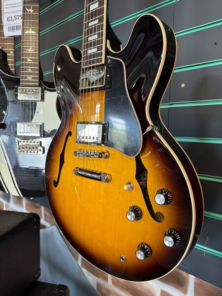 Gibson ES-335 60’s Vintage Burst Semi-Hollow Electric Guitar | Vintage Burst, image 4 of 5