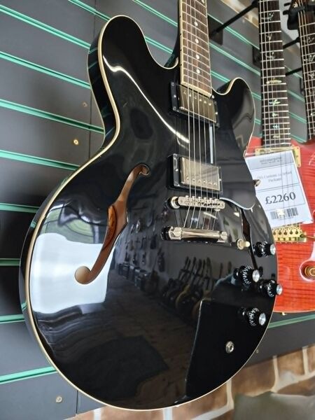 Gibson ES-335 'Dot' Ebony 2023 Semi-Hollow Electric Guitar | ebony, image 3 of 5