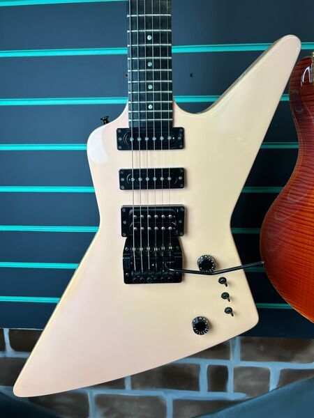 Gibson Explorer EXP 425 Panther Pink 1986 Electric Guitar | pink, image 5 of 5