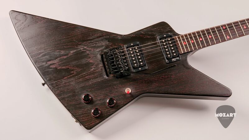 Gibson Explorer Vampire Blood Moon Limited edition 2011 | black / red, image 3 of 5