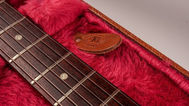 Gibson Flying u ’67 Reissue Cherry 1998 | trešnja, image 2 of 5