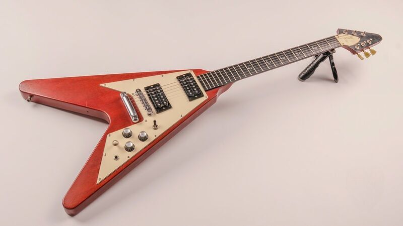 Gibson Flying u Faded Crescent Moon 2002 – Worn Cherry | izblijedio trešnja, image 1 of 5
