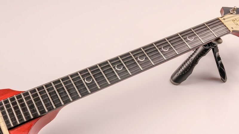 Gibson Flying u Faded Crescent Moon 2002 – Worn Cherry | izblijedio trešnja, image 5 of 5