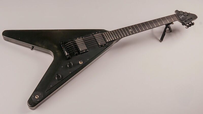 Gibson Flying в Gothic 1999 – EMG + case | Original, image 3 of 5