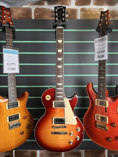 Gibson Les Paul Standard '60s Bourbon Burst 2025 Electric Guitar | Burst, image 2 of 5