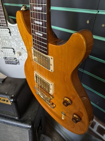 Gibson Les Paul Standard Lite Double Cutaway Trans Amber 2000 Electric Guitar | Trans Amber, image 4 of 5