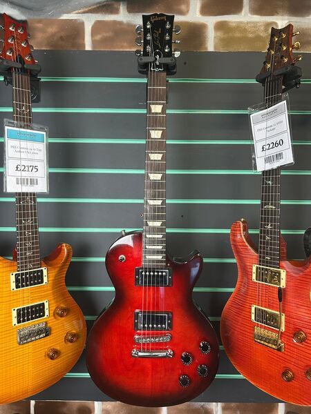 Gibson Les Paul Studio T Black Cherry Burst 2017 Electric Guitar | Cherry Burst, image 2 of 5