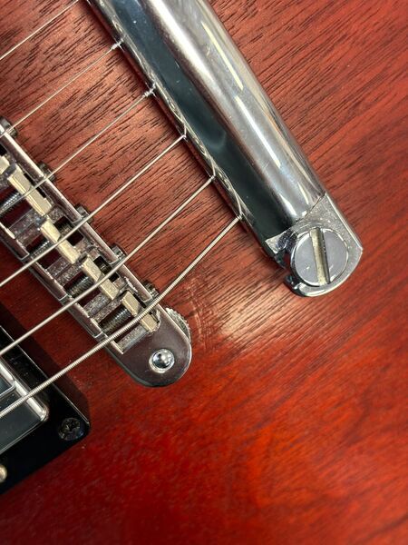 Gibson Les Paul Studio Satin Cherry 2004 Electric Guitar | Satin Cherry, image 3 of 5