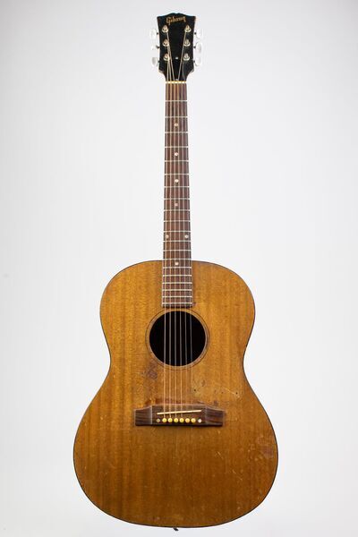 Gibson LG-0 Acoustic Guitar (Pre-Owned) | Original, image 2 of 5