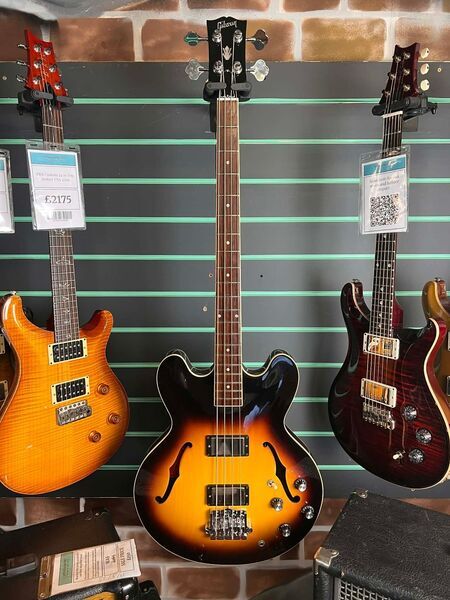 Gibson Memphis ES-335 Bass Vintage Sunburst 2013 Semi-Hollow Electric Bass | Vintage Sunburst, image 2 of 5