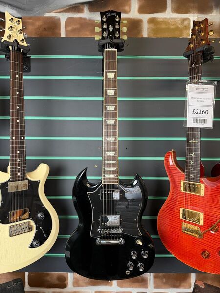 Gibson SG Standard Ebony 2005 Electric Guitar | ebony, image 2 of 5