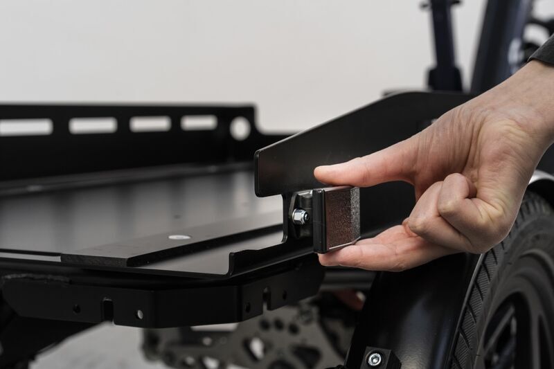 GLEAM Escape E-Cargo bike | black | 100 - 500 km | Bosch Gen 2 dual | FLEX.Cover L 5