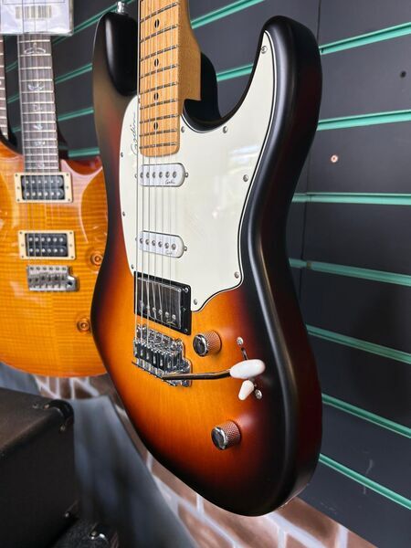 Godin Session Vintage Burst Semi-Gloss 2017 Electric Guitar | Vintage Burst, image 5 of 5