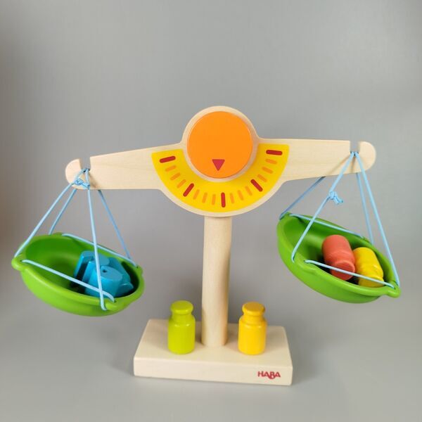 Goki & HABA Lernuhr- und Holzwaage-Set | mehrfarbig 3