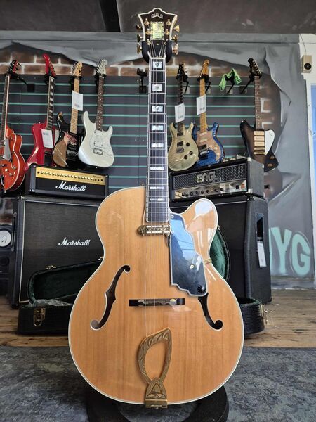 Guild Artist Award 1995 Archtop Electric Guitar | Original, image 1 of 5
