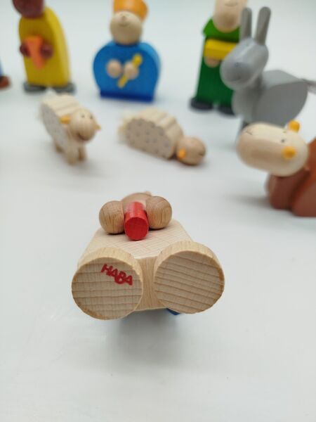 Haba Weihnachtskrippe Holzspielzeug – Set von 12 Figuren | mehrfarbig 4
