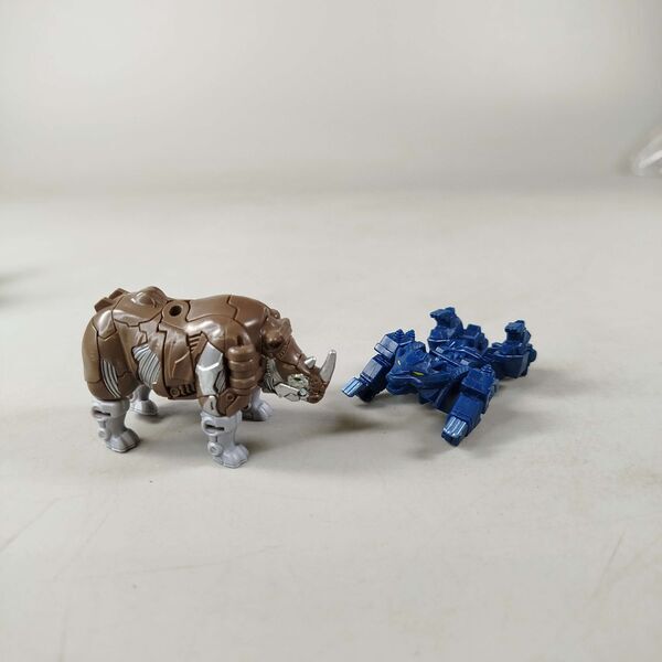 Hasbro Bundle 3x Figuren Drache Nashorn Robotere | multicolored, image 2 of 4