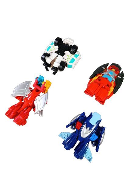 Hasbro Bundle Rescue Bots Hot Shot, Heatwave, Medix, Whirl Set von 4 Actionfigurene | mehrfarbig, image 2 of 4
