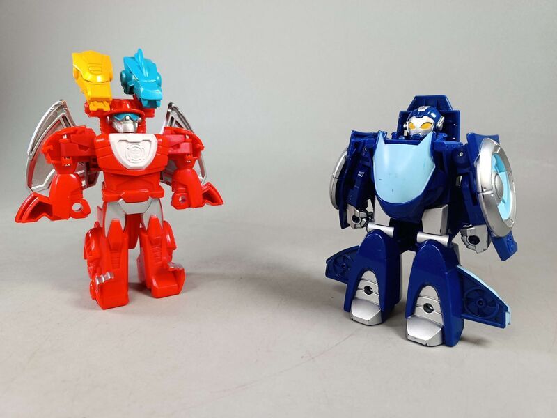 Hasbro Bundle Rescue Bots Hot Shot, Heatwave, Medix, Whirl Set von 4 Actionfigurene | mehrfarbig, image 4 of 4