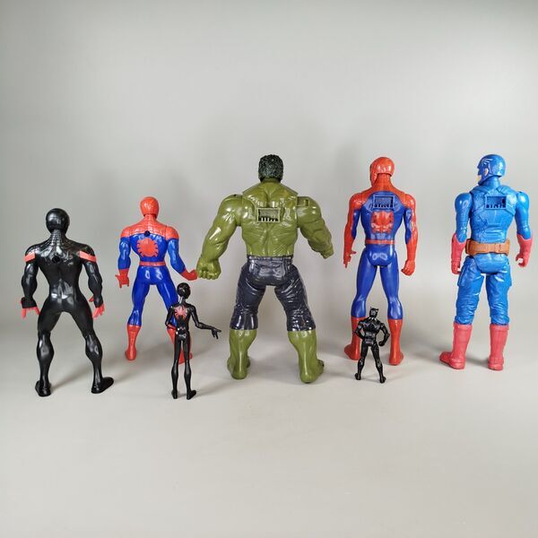 Hasbro Marvel Actionfiguren Set von 7 – Spider-Man, Hulk | multicolored 3