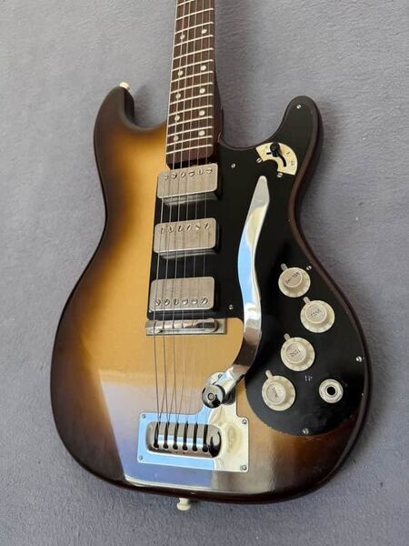 Hofner 173 1962 / 1963 Solidbody Guitar | White Vinyl Top / Black Back, image 3 of 5