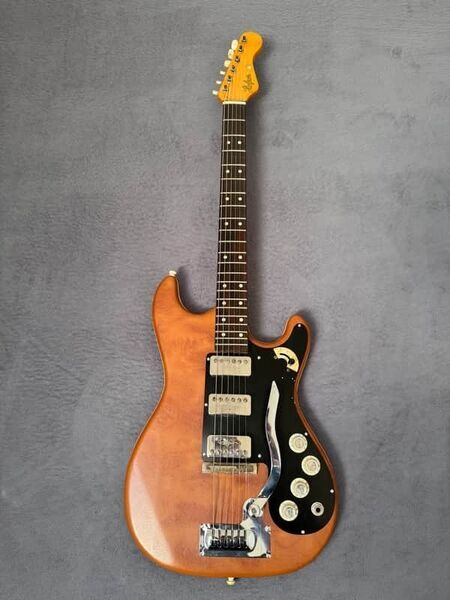 Hofner 173 Brown Vinyl 1963 OHC | Shaded Wood (Sunburst), image 2 of 5