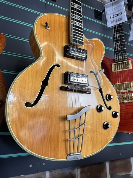 Hofner Committee Gloss Natural 1960 Modified Hollow Body Electric Guitar | Gloss Natural, image 3 of 5