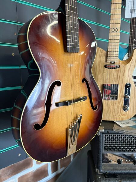 Hofner Congress Brown Sunburst 1966 Hollow Body Acoustic Guitar | Brown Sunburst, image 2 of 5