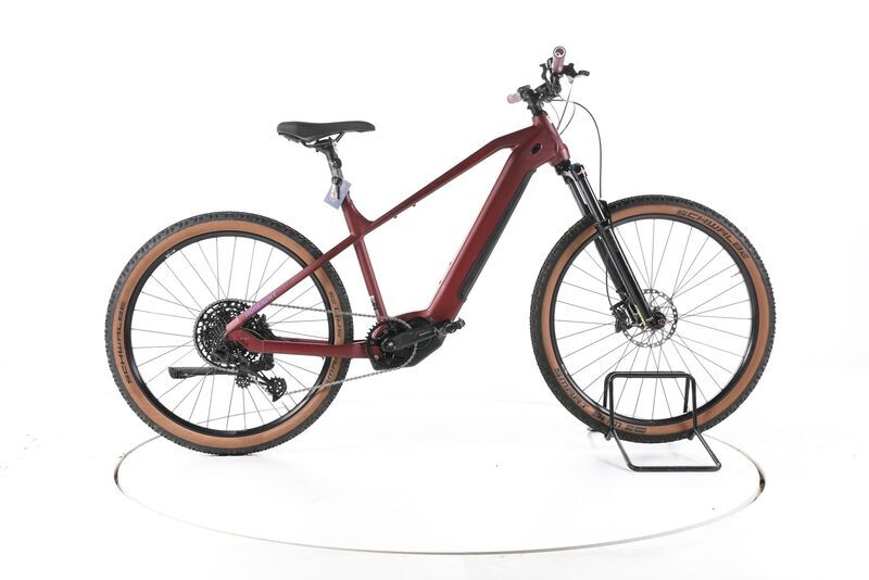 HoheAcht Sento Roko 2023 | červená | 27,5" | M | 500 - 3000 km, image 1 of 5