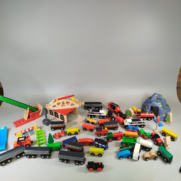 Holz Eisenbahnwelt Spielset - Züge and Schienen | multicolored 1