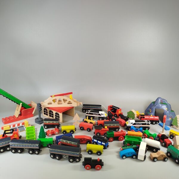 Holz Eisenbahnwelt Spielset - Züge and Schienen | multicolored 3