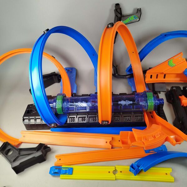 Hot Wheels Action 4 Loopings Crash Danger Rennbahne | mehrfarbig, image 3 of 3