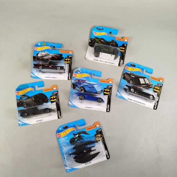 Hot Wheels Bundle Batman Batmobile & Batplane 6x Modellautose | mehrfarbig, image 1 of 3