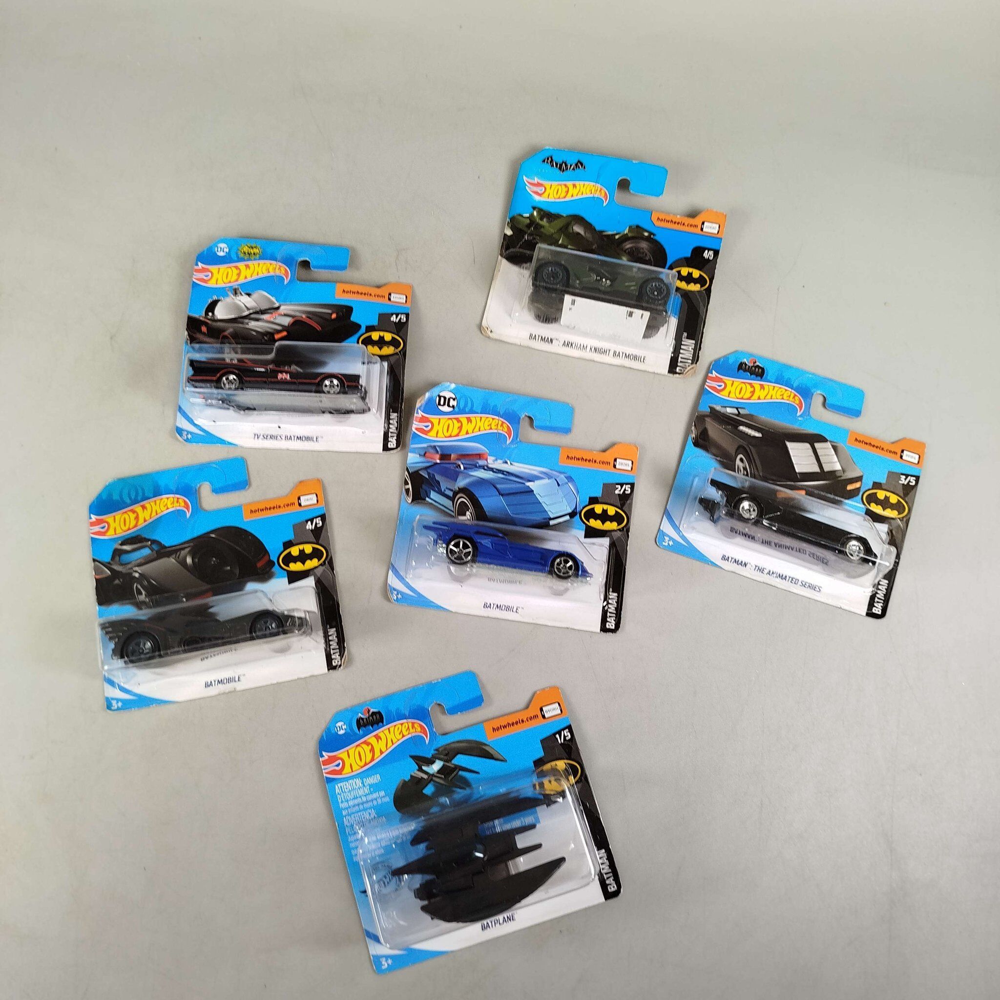 Hot Wheels Bundle Batman Batmobile & Batplane 6x Modellautose