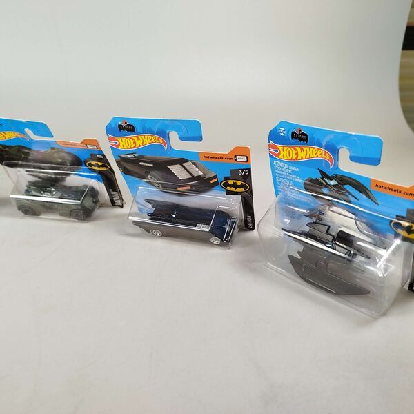 Hot Wheels Bundle Batman Batmobile & Batplane 6x Modellautose | mehrfarbig, image 3 of 3