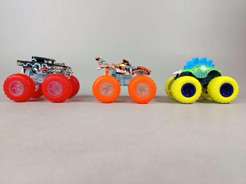 Hot Wheels Bundle Fuel N Go 3x Monstertrucks mit Transportkoffere | mehrfarbig, image 3 of 4