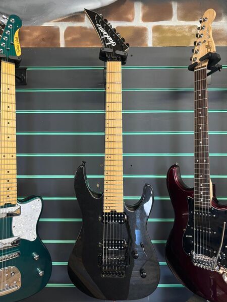 Jackson Pro Series Dinky DK7M metallic Black 2014 Electric Guitar | metallic black, image 2 of 5
