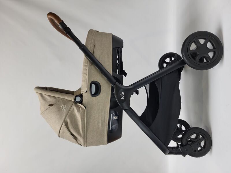 Joie Signature Finiti combination stroller | black/beige, image 3 of 5