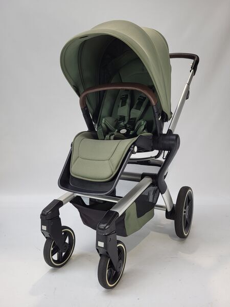 Joolz Hub+ stroller | silver/green, image 3 of 5